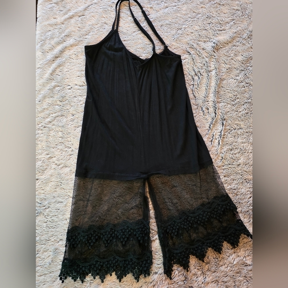 Black Lace Trim Camisole. Size Medium - Picture 5 of 8